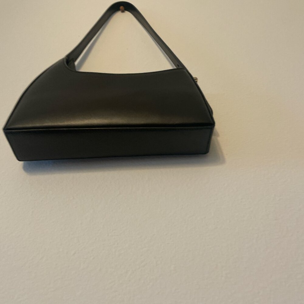 8 Other Reasons Black Shoulder Bag - Picture 7 of 9